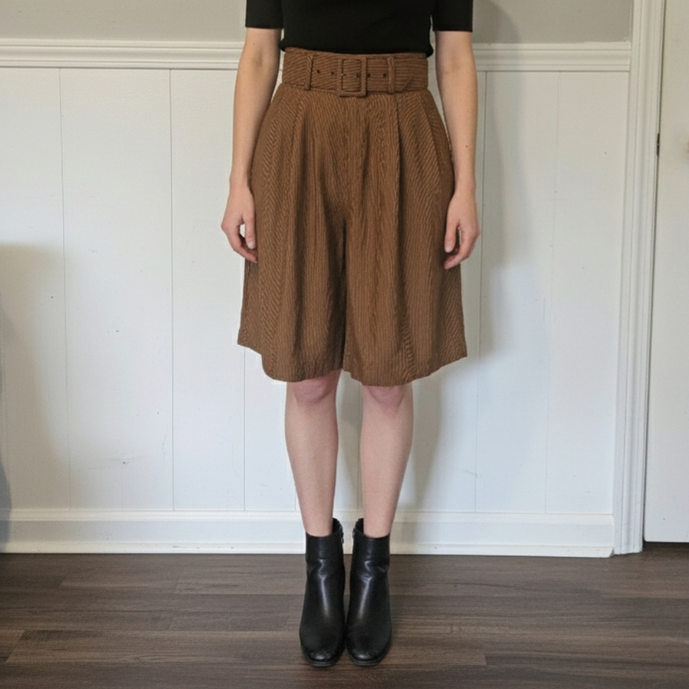 High Waist Belted Brown Shorts | Vintage Maggie Lawrence Pleated Shorts